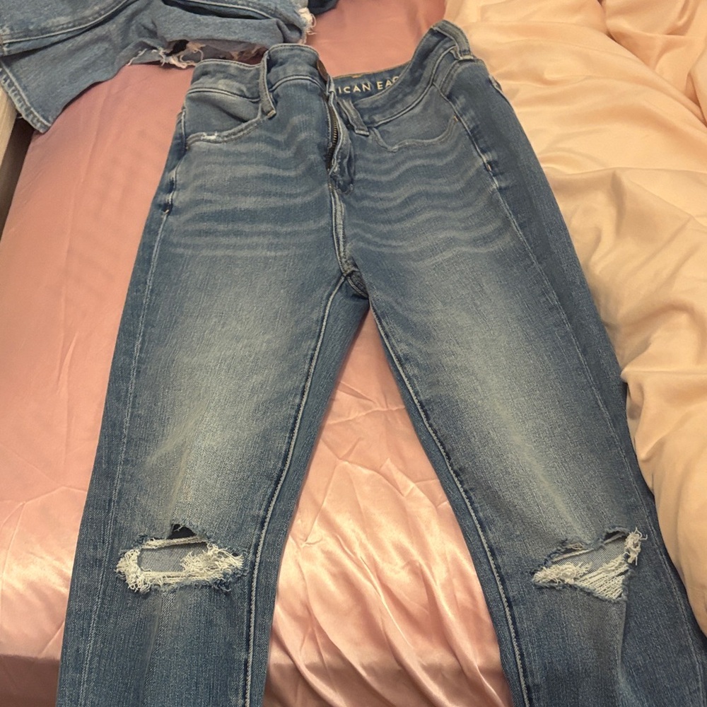 American Eagle Outfitters Blue Skinny Jeans with Distressed Details